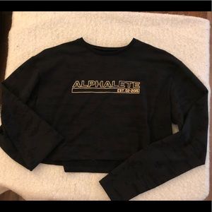 Alphalete Cropped Camo Top